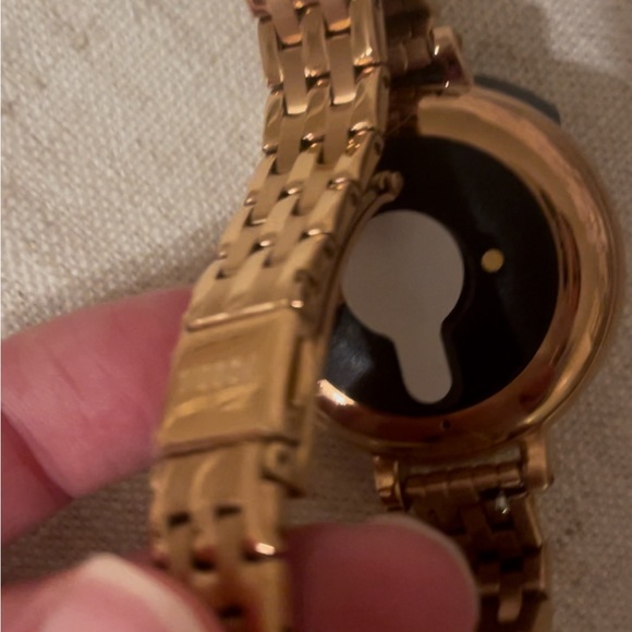 🚫SOLD🚫 Fossil Monroe hybrid watch in rose gold with extra band - NWT - Picture 11 of 16